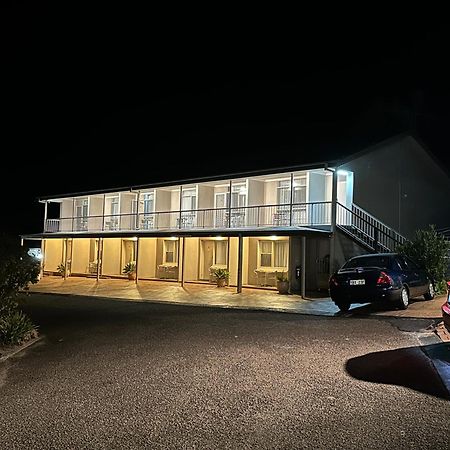 Holiday Lodge Motor Inn Narooma Exterior photo